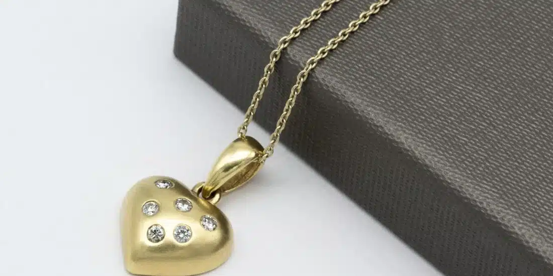collier en forme de coeur